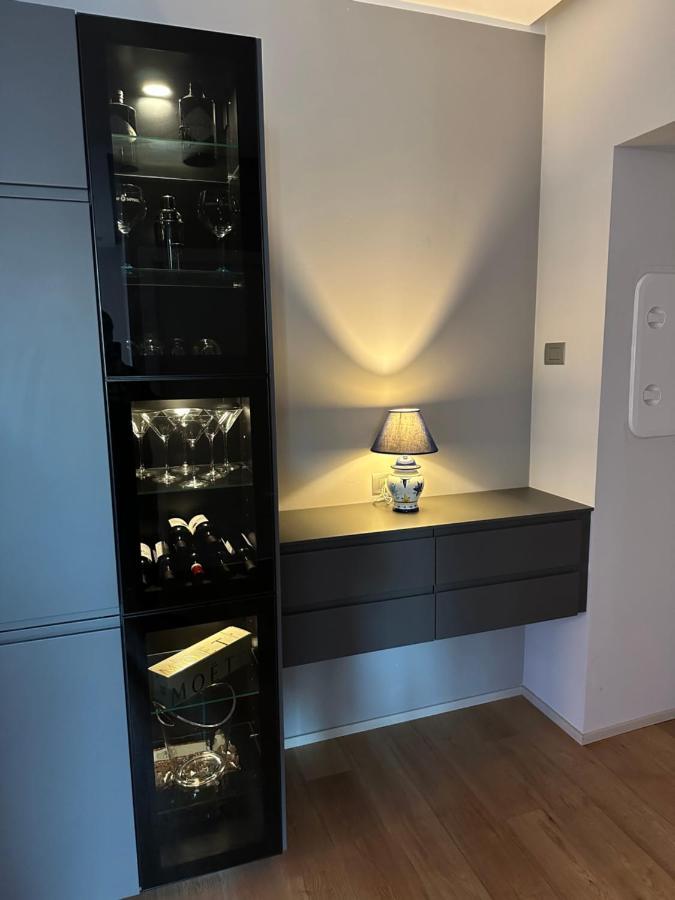 Lr Deluxe Apartments - Fondazione Prada - Metro M3 Милан Экстерьер фото